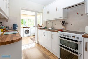 Kitchen- click for photo gallery